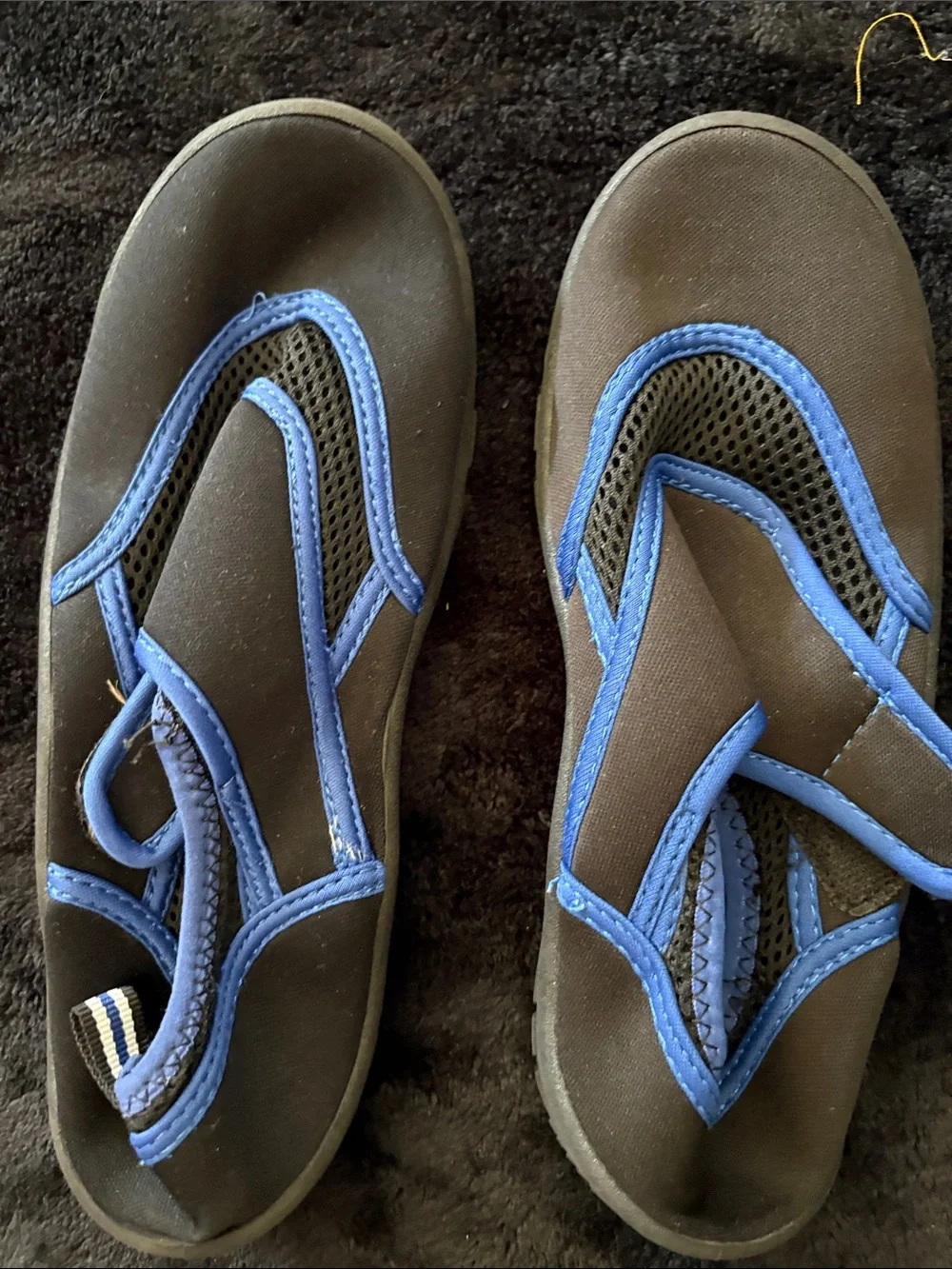 Water shoes size 2-3 kids